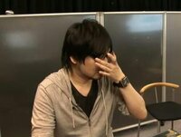 これって声優の安元洋貴さんですか 中村悠一さんに見えますが 顔 Yahoo 知恵袋