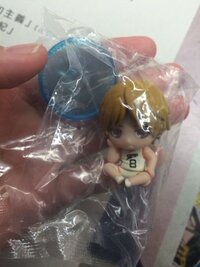 メルカリで5センチ程度の小さいフィギュアが売れたときどのような梱包をしてどの Yahoo 知恵袋