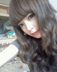 コンビニ店員が画像のような髪色ですとおかしいですか バイト先の店長 Yahoo 知恵袋