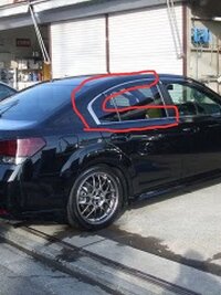 車のウインドウモール 窓ガラスの枠 について ウイン Yahoo 知恵袋