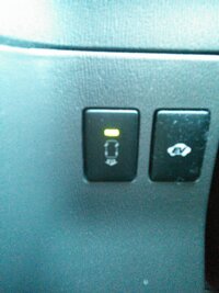 プリウスのこのボタンは何に使うのですか インテリジェントパ Yahoo 知恵袋