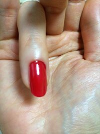 このネイルの色 オフィス受付にはngですか 派手だと思います どん Yahoo 知恵袋