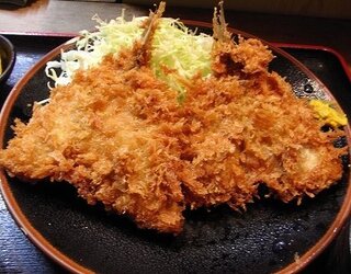 アジフライのしっぽって食べますか おぉ 綺麗な色に揚がってますね Yahoo 知恵袋