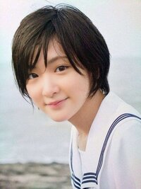 生駒里奈ちゃんの髪型にしたいのですが 美容師さんにこの画像で分 Yahoo 知恵袋