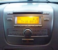 SUZUKIのワゴンRの純正オーディオなんですが、どうにかしてiPhon 