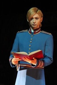 エリザベートのルドルフ役 古川雄大さんかっこいいですよね Yahoo 知恵袋