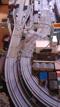 鉄道模型のレイアウトボード 何ミリぐらいの厚さのベニヤ板がベス Yahoo 知恵袋