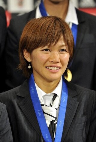川澄奈穂美ちゃんはどう かわいいけど すんごい筋肉 性格もやや強め プレ Yahoo 知恵袋