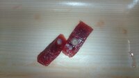 マグロのたまご よく 刺身用マグロの塊の中に白くて丸い物体 Yahoo 知恵袋