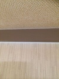 こんにちは 壁に養生テープ貼って剥がした際に壁紙の表面も剥がれてしま Yahoo 知恵袋