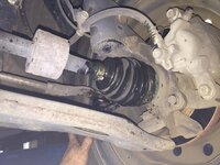 ドライブシャフトブーツのオイル漏れなんですが 今車検に出している車のブー Yahoo 知恵袋