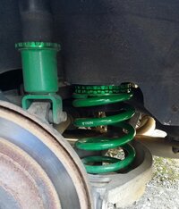テインのメーカーです この車高調整にはレンチが2種類必要になる Yahoo 知恵袋