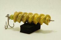このルアーはガウディでしょうか？
リサイクルショップでガウディだと思い購入したのですが、調べてみてもモデル名等わかりません。
ガウディを模したルアーかもしれませんが、ご存知の方よろ しくお願いいたします。