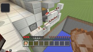 マイクラでレッドストーン回路が得意な人に質問です 写真の回路は Yahoo 知恵袋