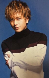 ウェーボのワックスを買いたいと思います自分の中での候補はウェーボ黄色 緑色 Yahoo 知恵袋