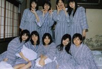この集合写真は心霊写真だそうですが どこが心霊か分かりますか 強 Yahoo 知恵袋