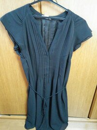 ワンピースの胸元が浮くのを改善したいです 一目惚れして買ったワンピー Yahoo 知恵袋