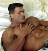 このマッチョ男性の名前を教えてくださいいくら探しても分かりませ Yahoo 知恵袋