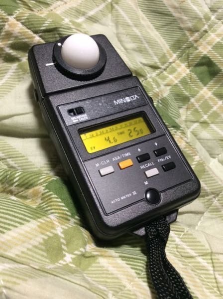MINOLTAAUTOMETERⅢの使い方を教えてください。お願いします MINOLTAAUTOMETERⅢの使い方を教えてください。お願いします