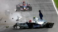 F1マシンのハンドルやアクセルって 軽いのでしょうか重いのでしょうか 昨日 Yahoo 知恵袋