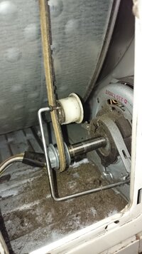 ドラム式乾燥機のドラムが回らなくなりました。サンヨー製のCD