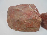 画像の赤い石の種類の名称は何でしょうか よろしくお願いします 火山 Yahoo 知恵袋