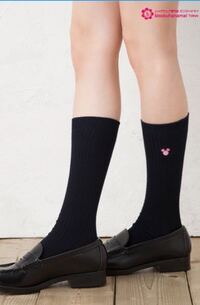 葬儀に高校生でも生脚は不埒でしょうか 明後日親戚の葬儀に行くので Yahoo 知恵袋