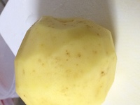 ジャガイモを剥いたら茶色い斑点がたくさんありました ジャガイモ Yahoo 知恵袋