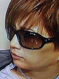 男性のピアスについて教えてください かなり以前に陣内孝則さんの映画 怪傑ハリ Yahoo 知恵袋