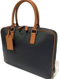 Tumiのネームタグについて夫がtumiのビジネスバッグを使用して Yahoo 知恵袋