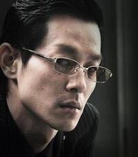 こんなかんじのちょっと枠が小さめのいかついサングラスさがしてる Yahoo 知恵袋