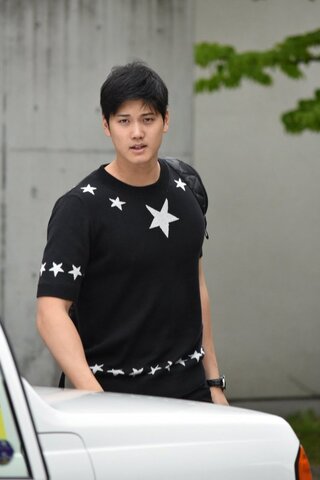 プロ野球選手の私服が若手でもめちゃめちゃダサい理由を教えて下さい 大谷 Yahoo 知恵袋