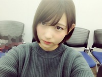 欅坂46の志田愛佳ちゃんの下の画像の髪色を教えてください Yahoo 知恵袋