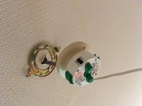 何回もアダプタに照明の本体を取り付けようとしているのですが 上にカチッカ Yahoo 知恵袋