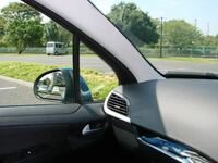 車のサイドミラーの横についている若干三角形の小窓はなんのために必要なので Yahoo 知恵袋