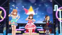 デレステのmvで真ん中3人がなるべく かわいく かっこよく Yahoo 知恵袋