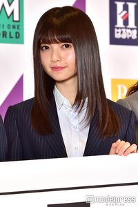 最近の斎藤飛鳥ちゃんの髪型って少しレイヤー入ってますか 美容室 Yahoo 知恵袋