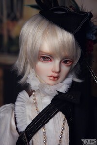 ドールのメイク アニメ顔に近いです 目玉を入れます はどんな道具をそろえた Yahoo 知恵袋