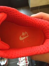 スニーカースニーカーのインソールのロゴが履き続けると消えるのが嫌で 100均 Yahoo 知恵袋