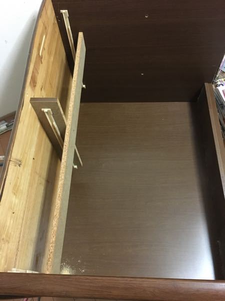 学習机解体しているのですが、ネジを外してから解体の仕方がわかり