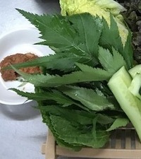 先日 韓国の焼肉屋で 付け合わせでこんな葉っぱが出てきました Yahoo 知恵袋