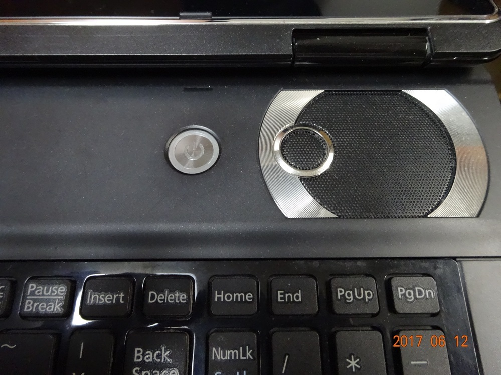 富士通 LIFE BOOK NH77/CD SSD換装 Windows10【値下可】