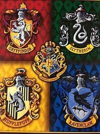 レイブン クロー 鴉 烏の違いは何ですか またよく見る烏 鴉 はどの言葉で書 Yahoo 知恵袋