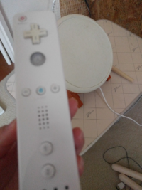 Wiiリモコンをbluetoothでスマホと接続したいです Yahoo 知恵袋