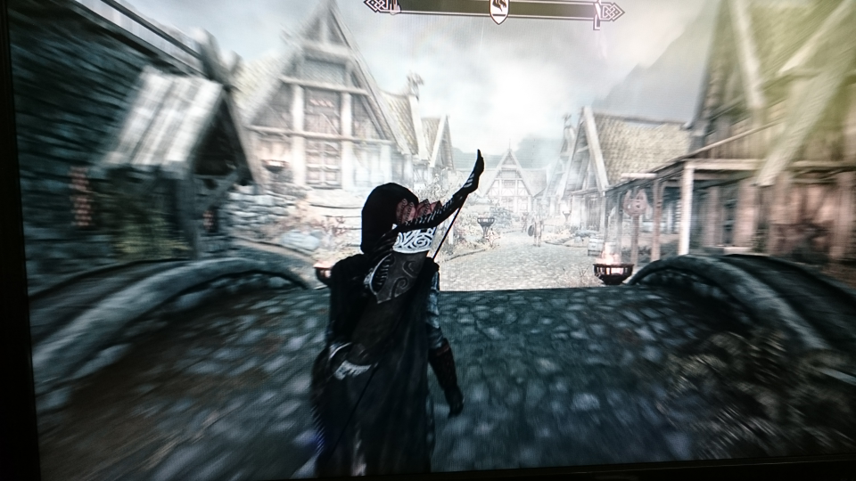 無印skyrimです。 - この動画のように背景がぼやけるようになるmodを 