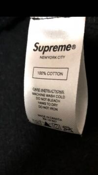 Supremeのパーカーやtシャツはなぜあんなに高いのですか Yahoo 知恵袋