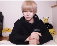 このyoutuberが凄いナルシストで 自分に対する質問コーナ Yahoo 知恵袋