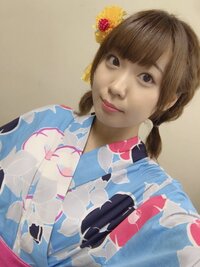 乃木坂46 乃木坂46の白石麻衣ちゃんとラブライブ サンシャ Yahoo 知恵袋