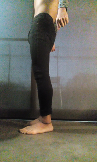 お恥ずかしい画像です 昨日 スキニーを買ったのですが上手く着こなせ Yahoo 知恵袋