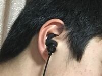 Bluetoothイヤホンを買ったのですが 耳への付け方ってこれであって Yahoo 知恵袋